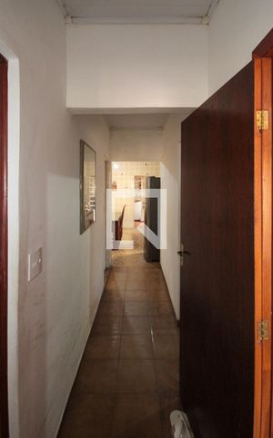 Casa à venda com 117m², 3 quartos e 2 vagas Casa à venda com 117m², 3 quartos e 2 vagascorredor