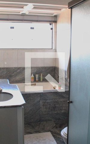 Casa à venda com 398m², 3 quartos e 4 vagasBanheiro suíte 1