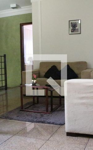 Casa à venda com 398m², 3 quartos e 4 vagasSala de TV