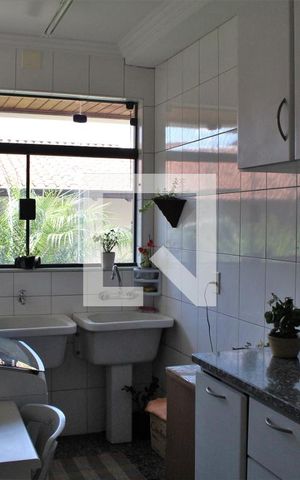 Casa à venda com 398m², 3 quartos e 4 vagasÁrea de Serviço