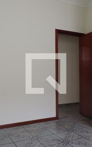 Casa para alugar com 280m², 3 quartos e 6 vagasQuarto 2 - Armários