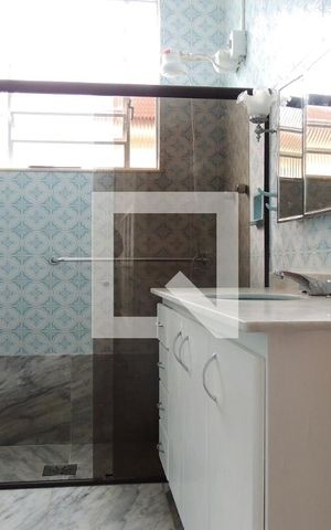 Casa para alugar com 280m², 3 quartos e 6 vagasBanheiro Social