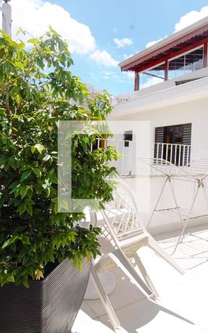 Casa de condomínio para alugar com 340m², 3 quartos e 3 vagas Casa de condomínio para alugar com 340m², 3 quartos e 3 vagasVaranda da Sala 3