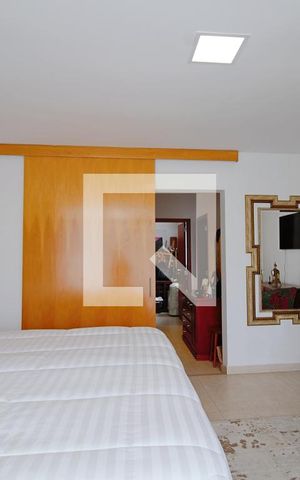 Casa de condomínio para alugar com 340m², 3 quartos e 3 vagas Casa de condomínio para alugar com 340m², 3 quartos e 3 vagasSuíte 3