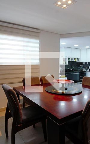 Casa de condomínio para alugar com 340m², 3 quartos e 3 vagas Casa de condomínio para alugar com 340m², 3 quartos e 3 vagasSala de Jantar