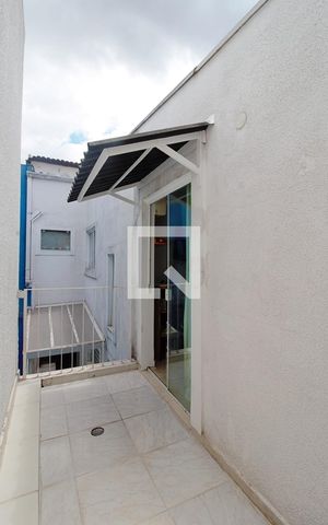 Casa de condomínio para alugar com 340m², 3 quartos e 3 vagas Casa de condomínio para alugar com 340m², 3 quartos e 3 vagasVaranda da Suíte 2