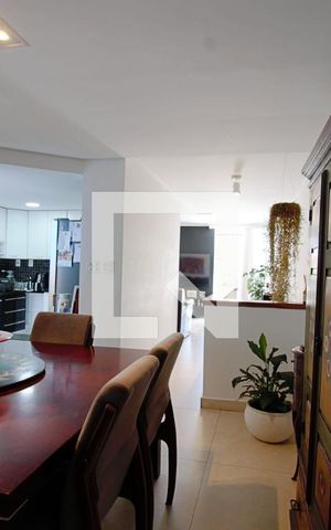 Casa de condomínio para alugar com 340m², 3 quartos e 3 vagas Casa de condomínio para alugar com 340m², 3 quartos e 3 vagasSala de Jantar