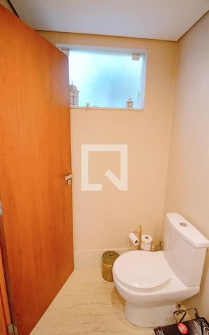 Casa de condomínio para alugar com 340m², 3 quartos e 3 vagas Casa de condomínio para alugar com 340m², 3 quartos e 3 vagasLavabo