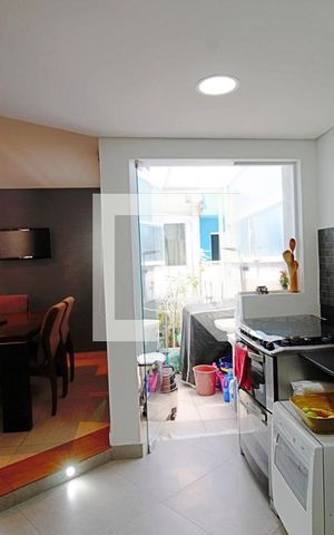Casa de condomínio para alugar com 340m², 3 quartos e 3 vagas Casa de condomínio para alugar com 340m², 3 quartos e 3 vagasCozinha