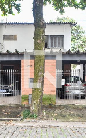 Casa à venda com 162m², 3 quartos e 3 vagasCasa
