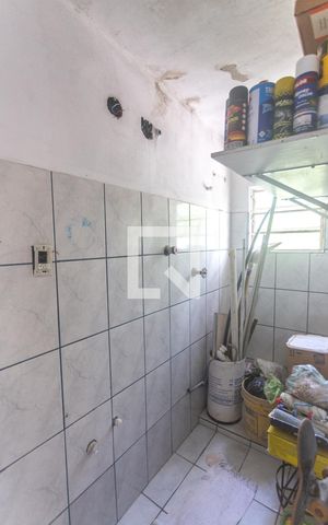 Casa à venda com 280m², 3 quartos e 4 vagas Casa à venda com 280m², 3 quartos e 4 vagasQuarto de serviço