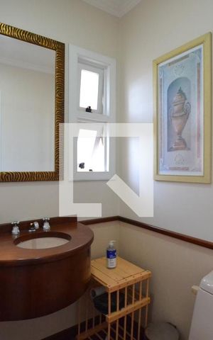 Casa à venda com 330m², 4 quartos e 3 vagasLavabo