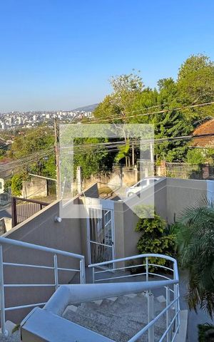 Casa à venda com 330m², 4 quartos e 3 vagasVista