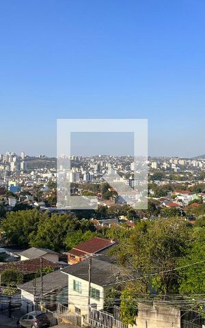 Casa à venda com 330m², 4 quartos e 3 vagasVista
