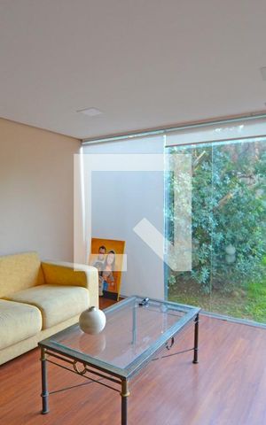 Casa à venda com 330m², 4 quartos e 3 vagasSala
