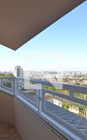 Casa à venda com 330m², 4 quartos e 3 vagasVista
