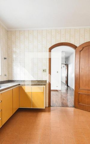Casa à venda com 150m², 3 quartos e 2 vagasCozinha 