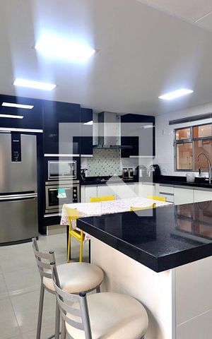 Casa para alugar com 184m², 3 quartos e 4 vagasCozinha