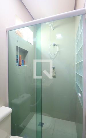 Casa para alugar com 184m², 3 quartos e 4 vagasBanheiro do Quarto 1 - Suíte 1