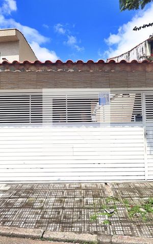 Casa para alugar com 184m², 3 quartos e 4 vagasFachada
