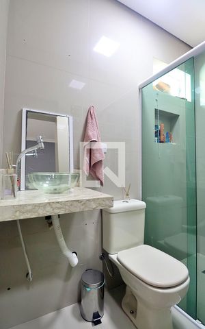 Casa para alugar com 184m², 3 quartos e 4 vagasBanheiro do Quarto 1 - Suíte 1