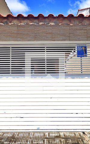 Casa para alugar com 184m², 3 quartos e 4 vagasFachada