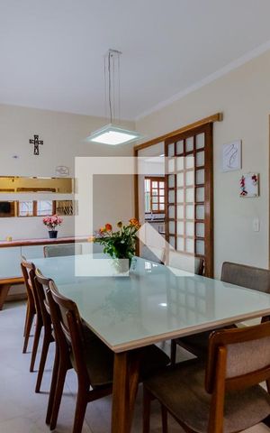 Casa à venda com 273m², 3 quartos e 5 vagasSala