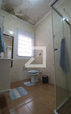 Casa para alugar com 70m², 2 quartos e sem vagaBanheiro