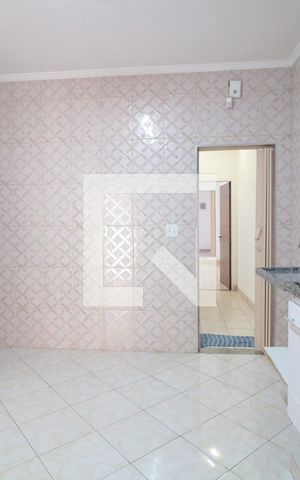 Casa para alugar com 70m², 2 quartos e sem vagaCozinha