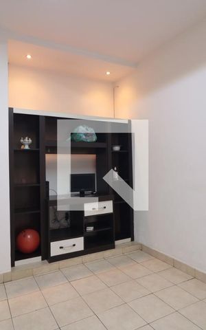 Casa para alugar com 70m², 2 quartos e sem vagaSala