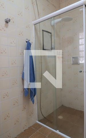 Casa para alugar com 70m², 2 quartos e sem vagaBanheiro