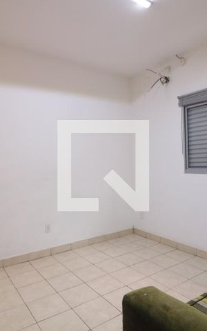 Casa para alugar com 70m², 2 quartos e sem vagaSala