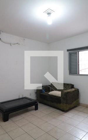Casa para alugar com 70m², 2 quartos e sem vagaSala