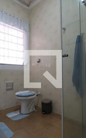 Casa para alugar com 70m², 2 quartos e sem vagaBanheiro
