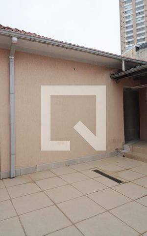 Casa para alugar com 70m², 2 quartos e sem vagaÁrea de Serviço