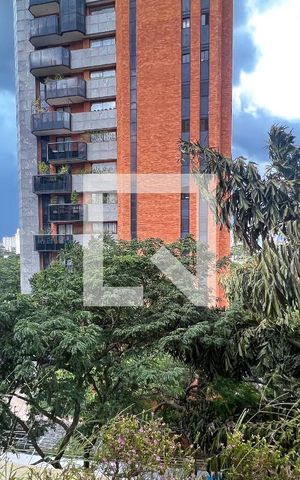 Apartamento à venda com 222m², 3 quartos e 3 vagasVista