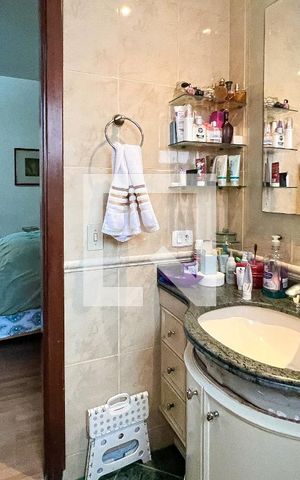 Apartamento à venda com 222m², 3 quartos e 3 vagasBanheiro da Suíte 2