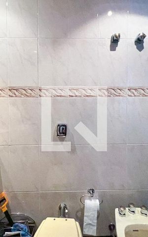 Apartamento à venda com 222m², 3 quartos e 3 vagasBanheiro da Suíte 1