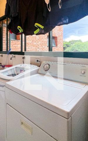 Apartamento à venda com 222m², 3 quartos e 3 vagasÁrea de Serviço