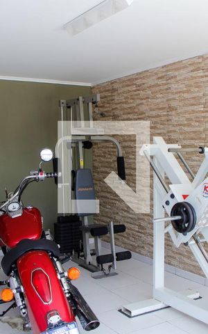 Casa para alugar com 256m², 3 quartos e 4 vagas Casa para alugar com 256m², 3 quartos e 4 vagasSALA PISO INFERIOR
