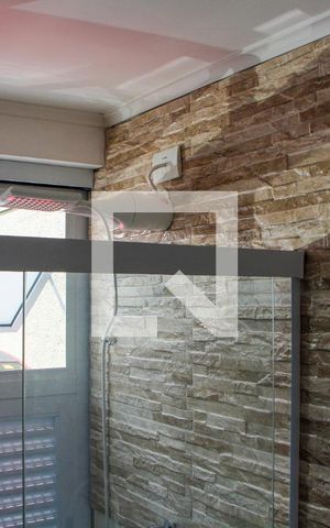 Casa para alugar com 256m², 3 quartos e 4 vagas Casa para alugar com 256m², 3 quartos e 4 vagasBANHEIRO DAS SALAS PISO INFERIOR