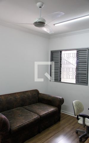 Casa para alugar com 256m², 3 quartos e 4 vagas Casa para alugar com 256m², 3 quartos e 4 vagasQUARTO 3
