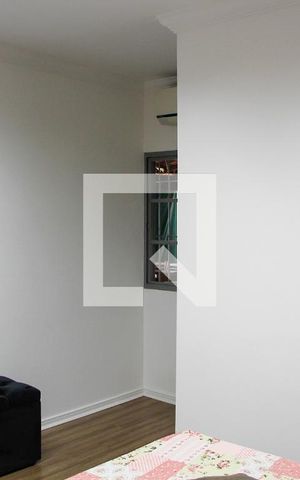 Casa para alugar com 256m², 3 quartos e 4 vagas Casa para alugar com 256m², 3 quartos e 4 vagasSUITE