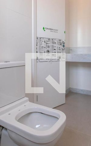 Apartamento à venda com 135m², 4 quartos e 4 vagas Apartamento à venda com 135m², 4 quartos e 4 vagasBanheiro da Semi Suite
