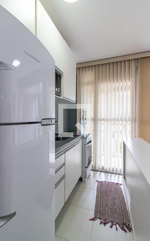 Apartamento para alugar com 46m², 2 quartos e 1 vaga Apartamento para alugar com 46m², 2 quartos e 1 vagaSala e Cozinha