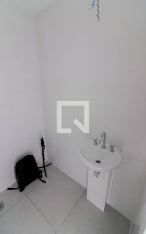 Studio à venda com 28m², 1 quarto e sem vaga Studio à venda com 28m², 1 quarto e sem vagaBanheiro