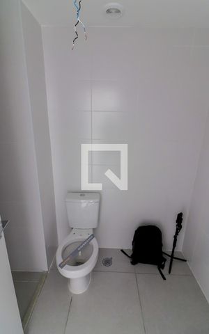 Studio à venda com 28m², 1 quarto e sem vaga Studio à venda com 28m², 1 quarto e sem vagaBanheiro