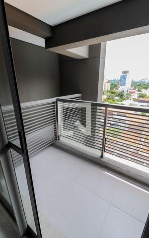 Studio à venda com 28m², 1 quarto e sem vaga Studio à venda com 28m², 1 quarto e sem vagaVaranda