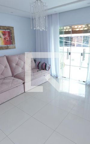 Casa à venda com 150m², 3 quartos e 2 vagasSala