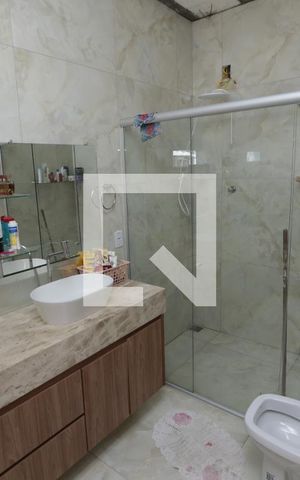Casa à venda com 150m², 3 quartos e 2 vagasBanheiro da Suíte